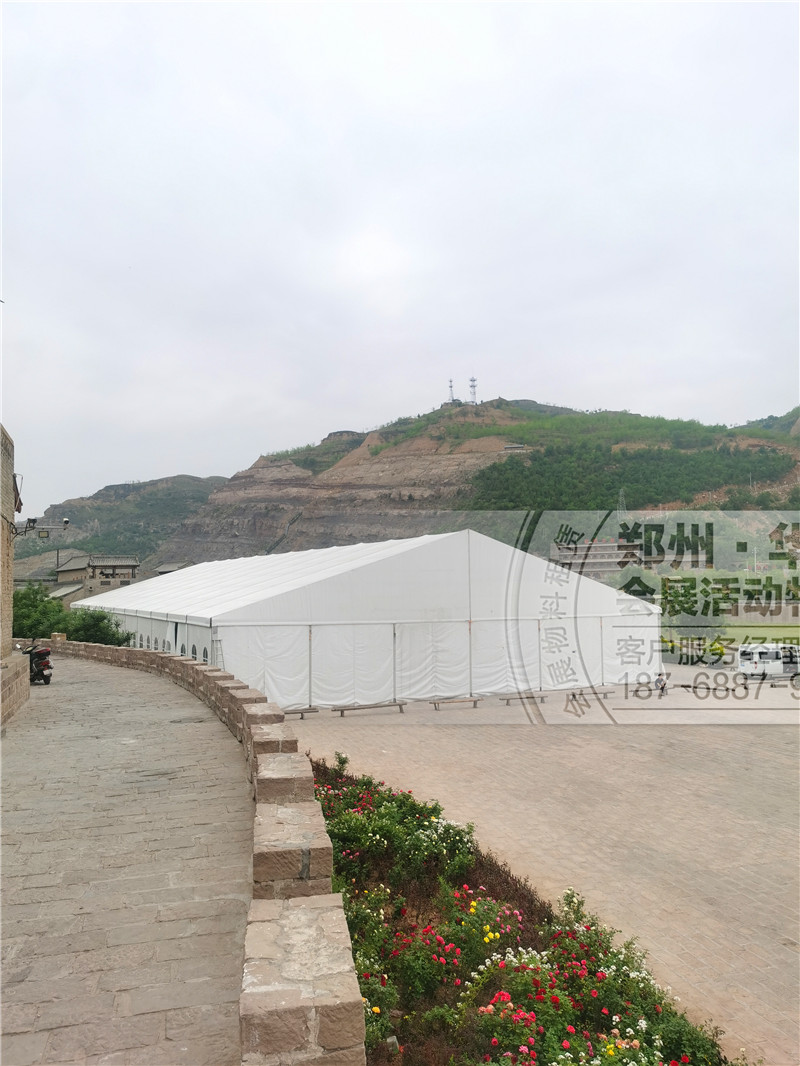 <b>山西晋城30米跨度篷房出租 10000平现货篷房报价</b>
