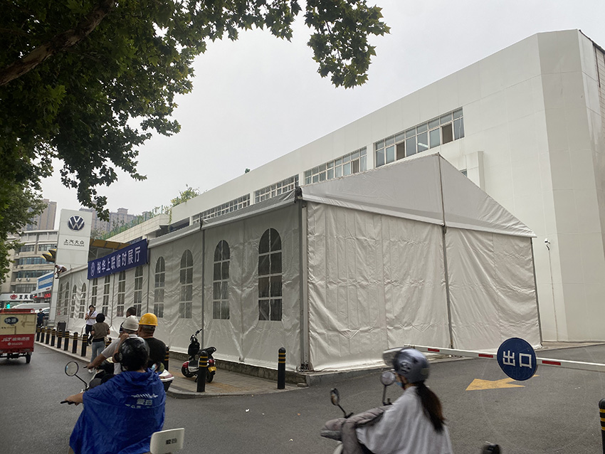 <b>郑州出租白色篷房租赁10米跨度篷房搭建广告公司</b>